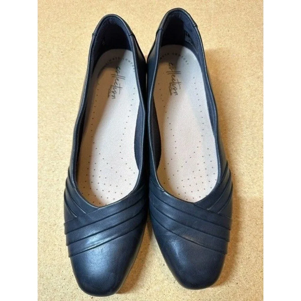 NWOT Clarks Collection Navy Leather Pleated Ballet Flats Womens Size 9.5  1